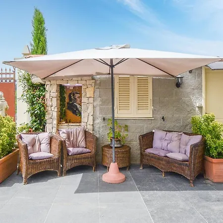 Apartment Prato *